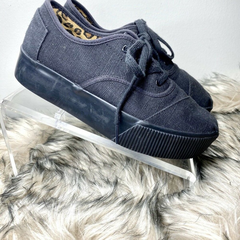 TOMS Cordones Boardwalk Black Canvas Sneaker 7